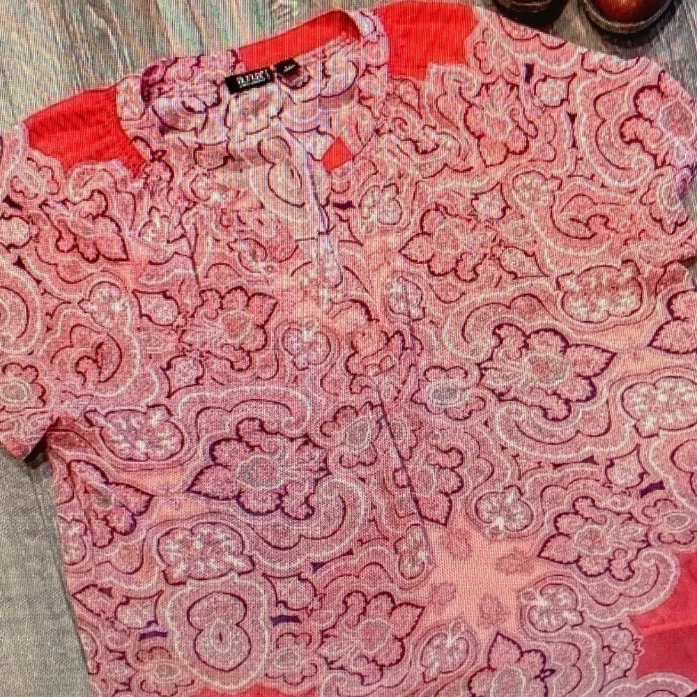 a.n.a Coral Pink Paisley Short Sleeve Top